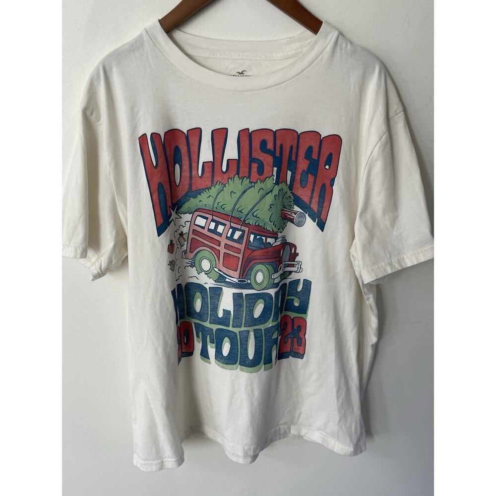 Hollister Graphic Christmas T Shirt Holiday 2023 Tour Staff Shirt Cotton Beige